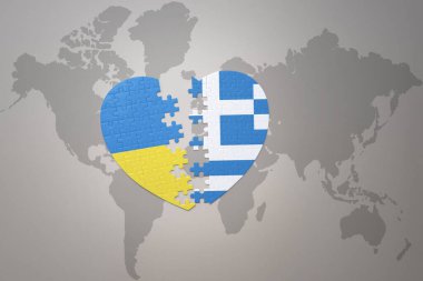 Ukrayna 'nın ulusal bayrağı ve dünya haritasının arka planında Yunanistan' ın bulmaca kalbi. Kavram. 3B illüstrasyon