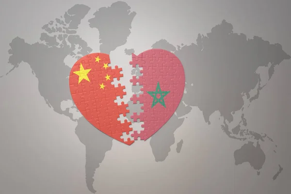中国の国旗とモロッコを背景にしたパズルハートです コンセプト 3Dイラスト — ストック写真