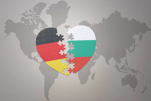 Corazón Del Rompecabezas Con Bandera Nacional Bulgaria Alemania Fondo Mapa — Foto de Stock