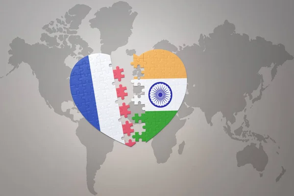 Cuore Puzzle Con Bandiera Nazionale Francia India Uno Sfondo Mappa — Foto Stock