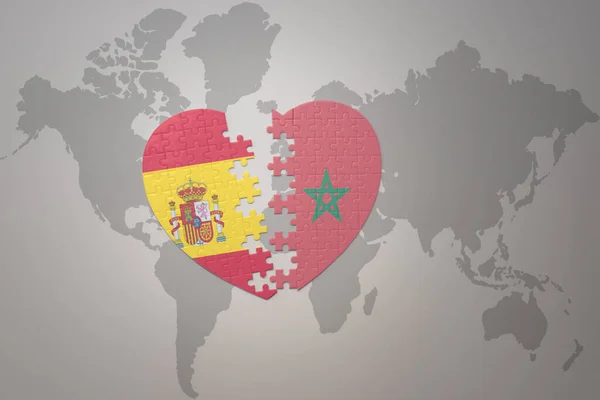 在世界地图的背景上 用莫洛科国旗和西班牙国旗迷惑人心 3D插图 — 图库照片