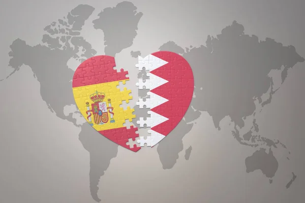 在世界地图的背景上 用巴赫曼国旗和西班牙国旗拼凑人心 3D插图 — 图库照片