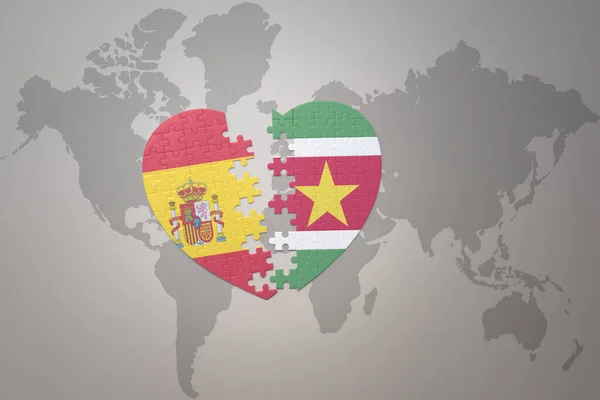 用世界地图背景上的姓氏和西班牙国旗迷惑人心 3D插图 — 图库照片