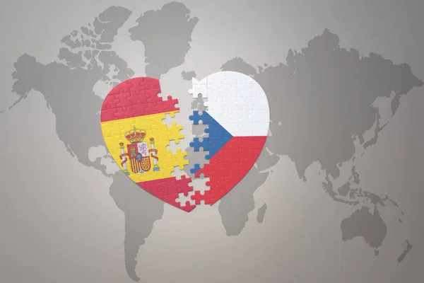 用Czech共和国的国旗和世界地图背景上的Spain拼凑心扉 3D插图 — 图库照片