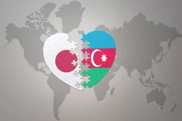 Serce Puzzle Flagą Narodową Japonii Azerbaijan Tle Mapy Świata Koncepcja — Zdjęcie stockowe