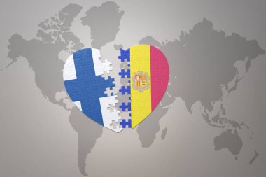 Andorra ve Finlandiya 'nın ulusal bayrağını taşıyan bir yapboz kalbi dünya haritasının arka planında. Kavram. 3B illüstrasyon