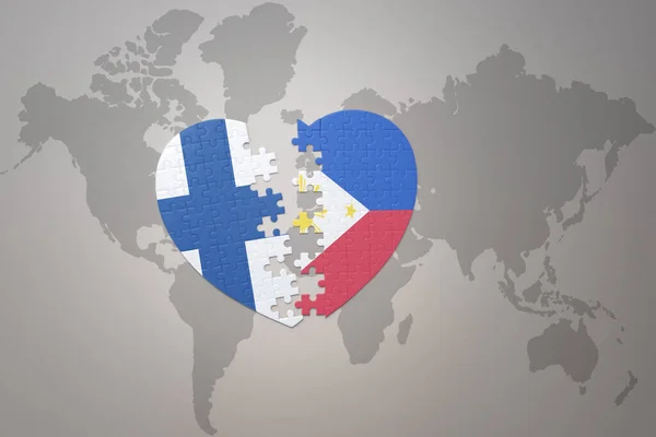 Серце Головоломка Національним Прапором Філіппін Крайньої Площі Фоні Карти Світу — стокове фото