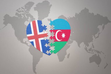 Dünya haritasının arka planında Azerbaijan ve İzlanda 'nın ulusal bayrağı olan bir yapboz kalbi. Kavram. 3B illüstrasyon
