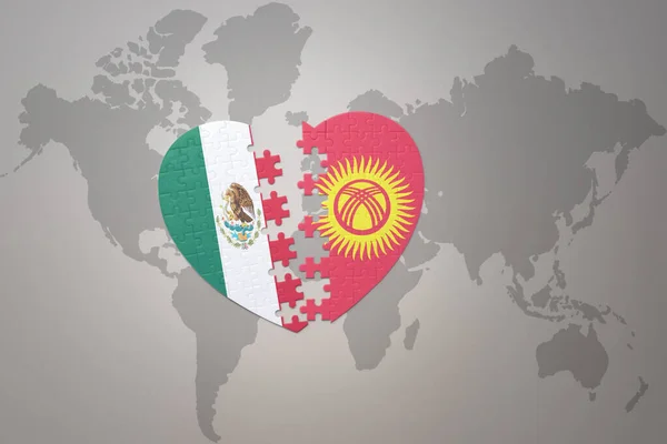 Pussel Hjärta Med Den Nationella Flaggan Kirgizistan Och Mexiko Världskarta — Stockfoto