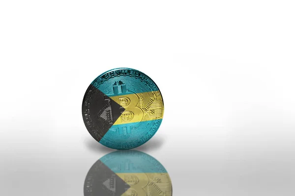 在白色背景上印有巴哈玛斯国旗的比特币 比特币开采的概念 3D说明 — 图库照片