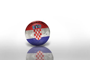 Beyaz arka planda ulusal Hırvat bayrağı olan bitcoin. Bitcoin madencilik konsepti. 3d illüstrasyon
