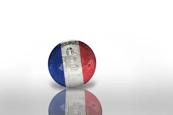 Bitcoin Национальным Флагом Франции Белом Фоне Концепция Майнинга Bitcoin Иллюстрация — стоковое фото
