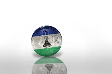 Beyaz arka planda ulusal lesotho bayrağı olan bitcoin. Bitcoin madencilik konsepti. 3d illüstrasyon