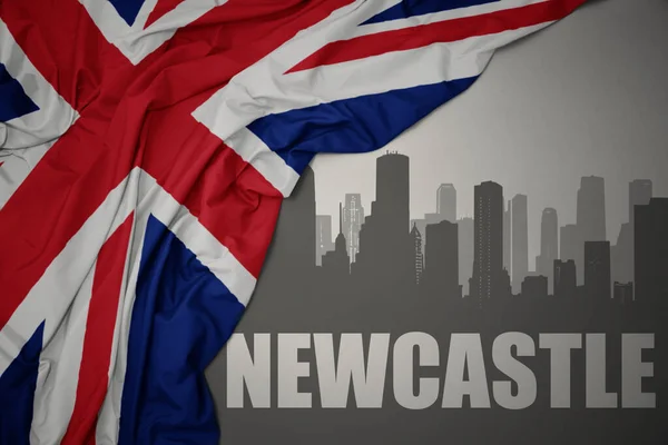 Silhouette Abstraite Ville Avec Texte Newcastle Près Agitant Drapeau National — Photo