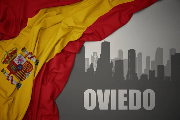 Abstract Silhouet Van Stad Met Tekst Oviedo Buurt Zwaaiende Kleurrijke — Stockfoto