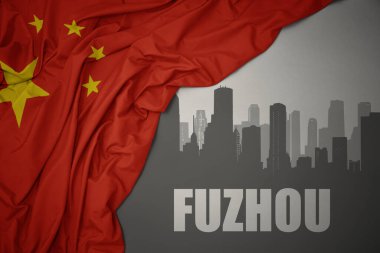 Şehrin soyut silueti ve gri arkaplanda renkli Çin bayrağı sallayan Fuzhou yazıları..