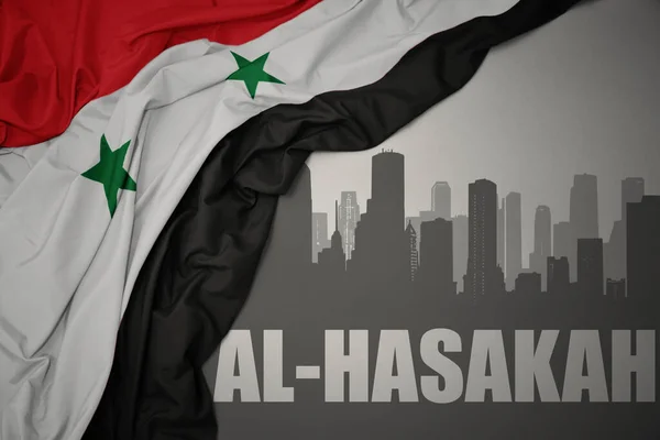 Suriye Nin Gri Arka Planında Renkli Ulusal Bayrağını Dalgalandıran Hasakah — Stok fotoğraf