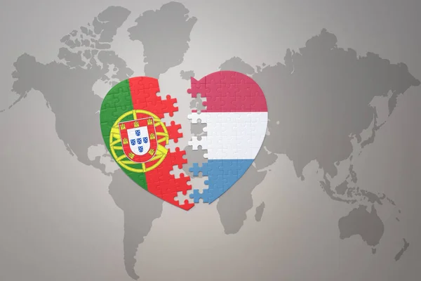 Coração Quebra Cabeça Com Bandeira Nacional Portugal Luxembourg Fundo Mapa — Fotografia de Stock
