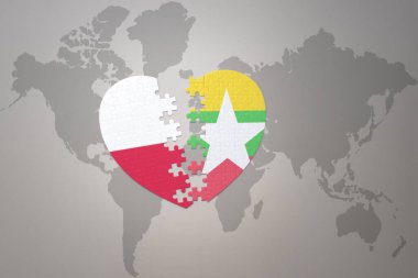 Myanmar ve Polonya 'nın ulusal bayrağıyla bir dünya haritasında bulmaca kalbi. 3B illüstrasyon