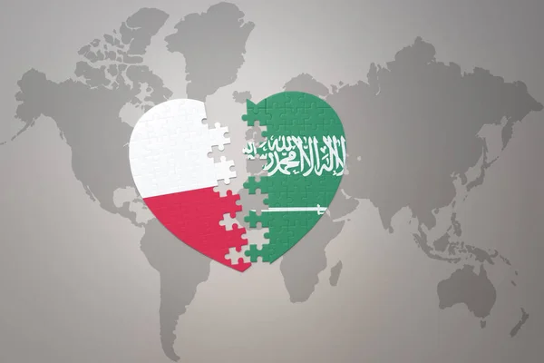 Серце Головоломка Національним Прапором Саудівської Аравії Польщі Фоні Карти Світу — стокове фото