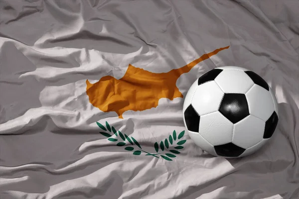 古老的足球 古老的足球在摇曳国旗的Cyprus背景 3D插图 — 图库照片