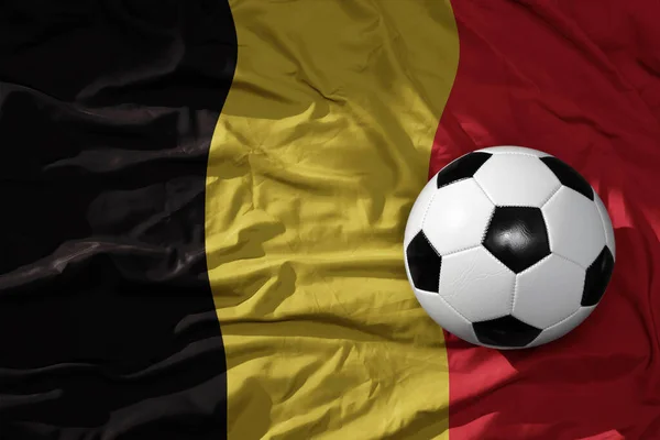 Vieja Pelota Fútbol Vintage Ondulante Bandera Nacional Fondo Belga Ilustración —  Fotos de Stock