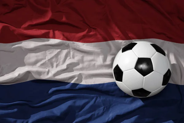 Alter Alter Fußballball Auf Der Wehenden Nationalflagge Der Niederlande Illustration — Stockfoto