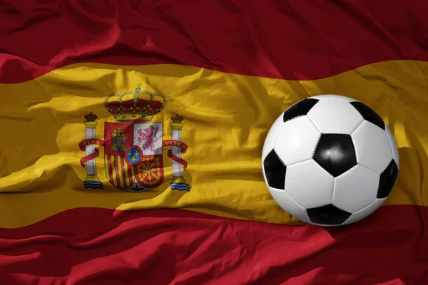 Alter Historischer Fußballball Auf Der Wehenden Nationalflagge Spaniens Illustration — Stockfoto