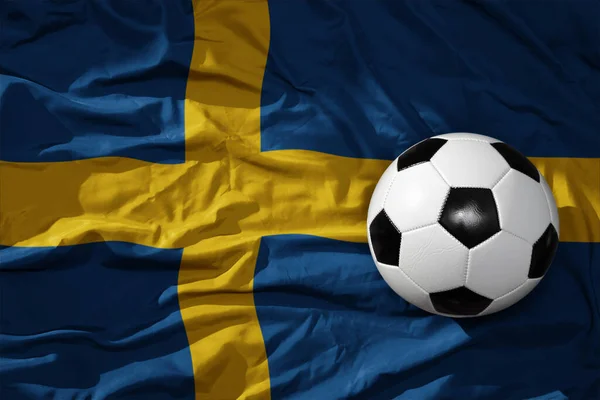 Oude Vintage Voetbal Bal Wapperende Nationale Vlag Van Zweedse Achtergrond — Stockfoto