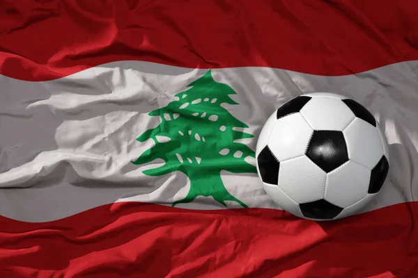 Старый Винтажный Футбольный Мяч Волнистом Национальном Флаге Либанонского Фона Иллюстрация — стоковое фото