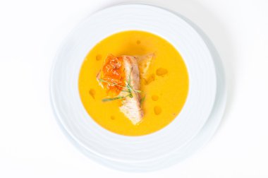 ekmek soslu lezzetli sebze çorbası.