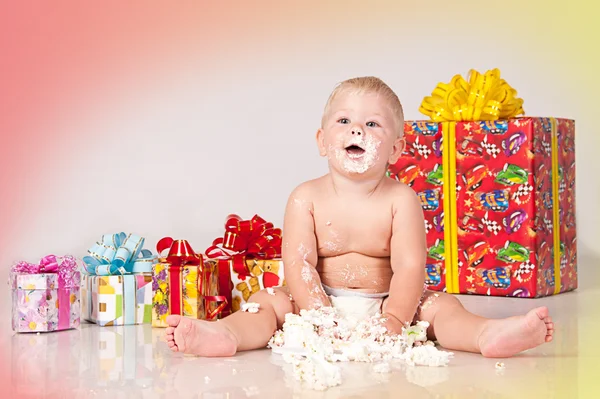 Verjaardag van een kleine jongen. — Stockfoto