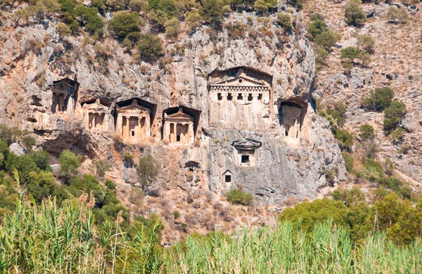 Tumbas antiguas de Lycian - arquitectura en las montañas de Turquía — Foto de Stock