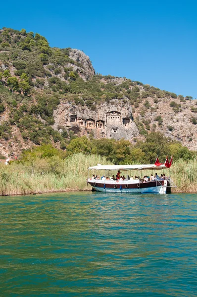 Ликийские гробницы на реке Далянь в Турции — стоковое фото