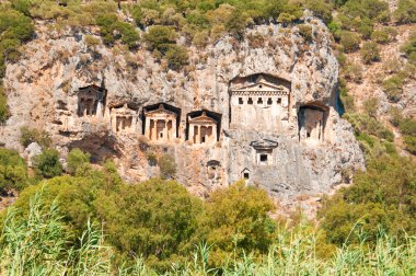 Türk Likya mezar - dağlarda antik mezarlar