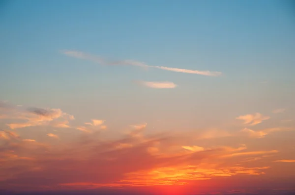 Naranja puesta de sol en el horizonte del mar, horizonte —  Fotos de Stock