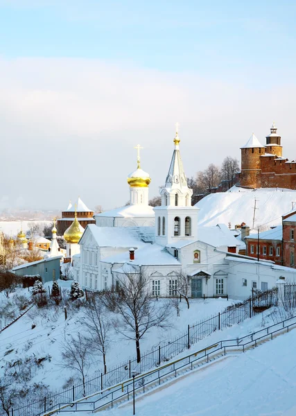 Vista de enero Iglesia de Elías el Profeta y el Kremlin —  Fotos de Stock