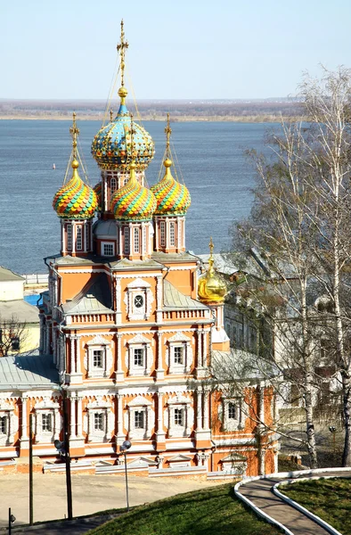 Visão de primavera Igreja de Stroganov Nizhny Novgorod — Fotografia de Stock