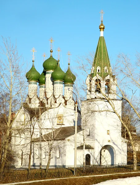 Kerk in ere veronderstelling van de moeder god niznhy novgorod rus — Stockfoto