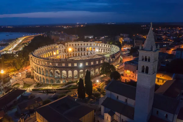 Uma Vista Aérea Aphitheatre Pula Pela Noite Torre Lateral Direita — Fotografia de Stock