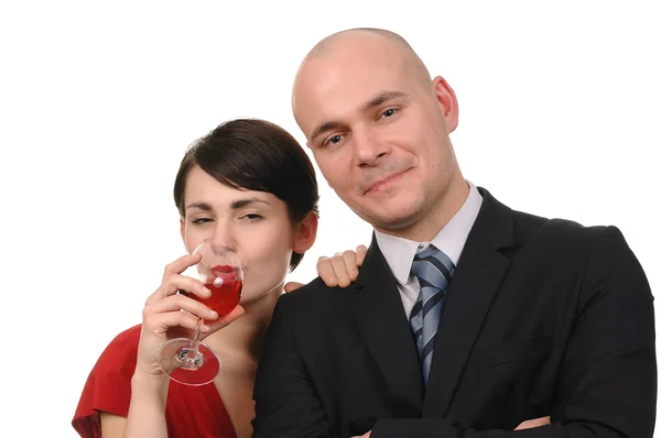 Jong koppel drinken van rode wijn geïsoleerd op witte achtergrond. — Stockfoto