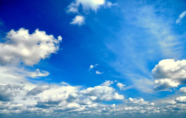 Blauer Himmel. — Stockfoto