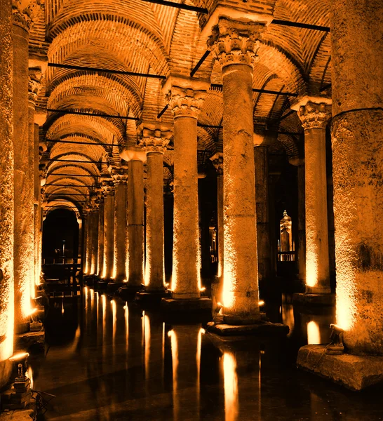 De basilica cisterne in istanbul. — Stockfoto