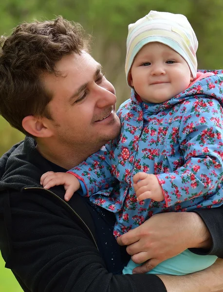 彼の赤ん坊と父 — ストック写真
