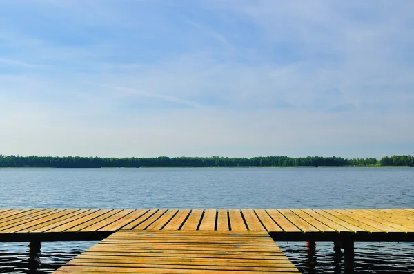 Lake with pier — Stock Photo, Image