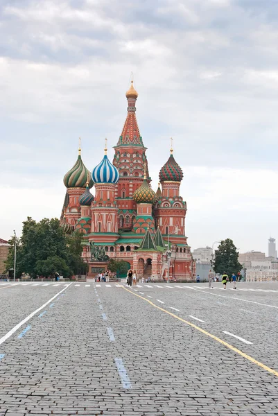 Svatého Vasila Blaženého na Rudém náměstí v Moskvě — Stock fotografie
