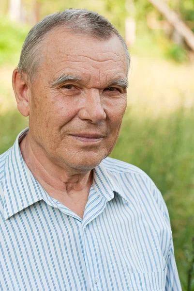 Portrait of elderly man — Stock Photo, Image