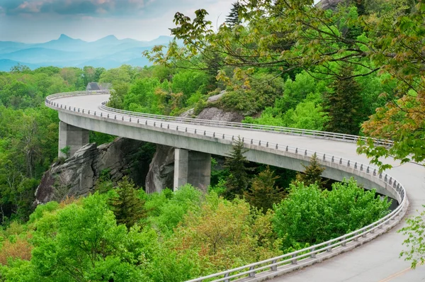 Linn cove viadukten — Stockfoto