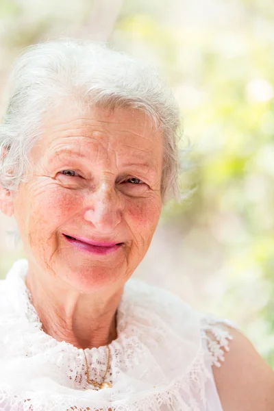 Du schaust dich glücklich an — Stockfoto