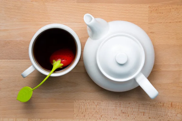 Infused Tea and Teapot — Stock Photo, Image